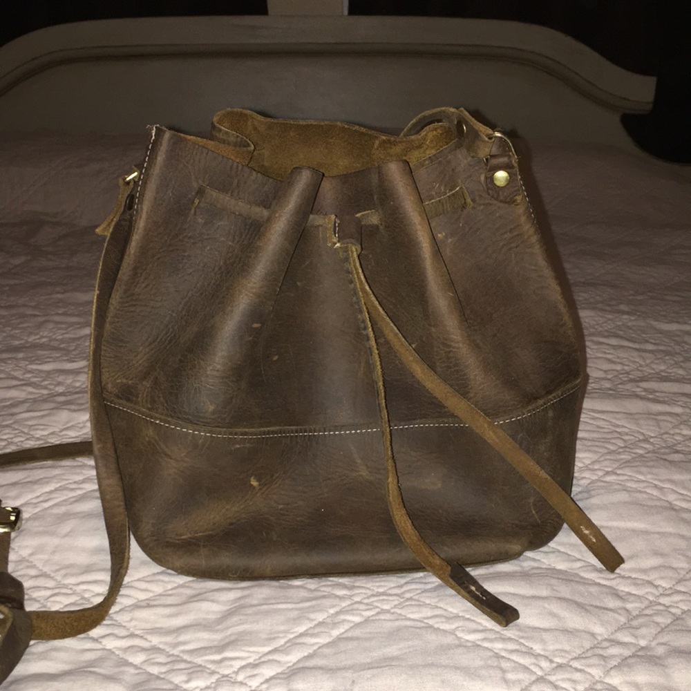 Bubo Leather Bucket Bag